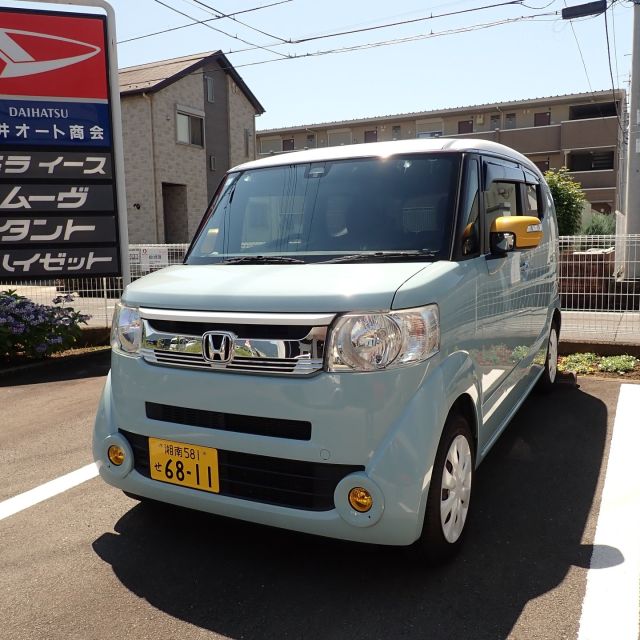 こんにちは！
坪井オート商会です。

ホンダ N_BOXスラッシュ 
G･Lパッケージ　
中古車展示しています。

初年度登録　平成28年8月
車検満了日　令和8年6月12日
社外ナビ・TV・バックカメラ装備車です。

詳細等は、お気軽にお問い合わせください。

＃神奈川県
＃開成町
＃新車
＃中古車
＃買取
＃車検
＃点検
＃板金
＃保険代理店
＃ホンダ
＃N_BOX
＃スラッシュ
＃水色
＃2トーン
